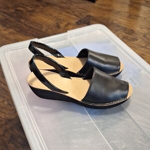 Kenneth Cole Black Wedge Slingback Shoes